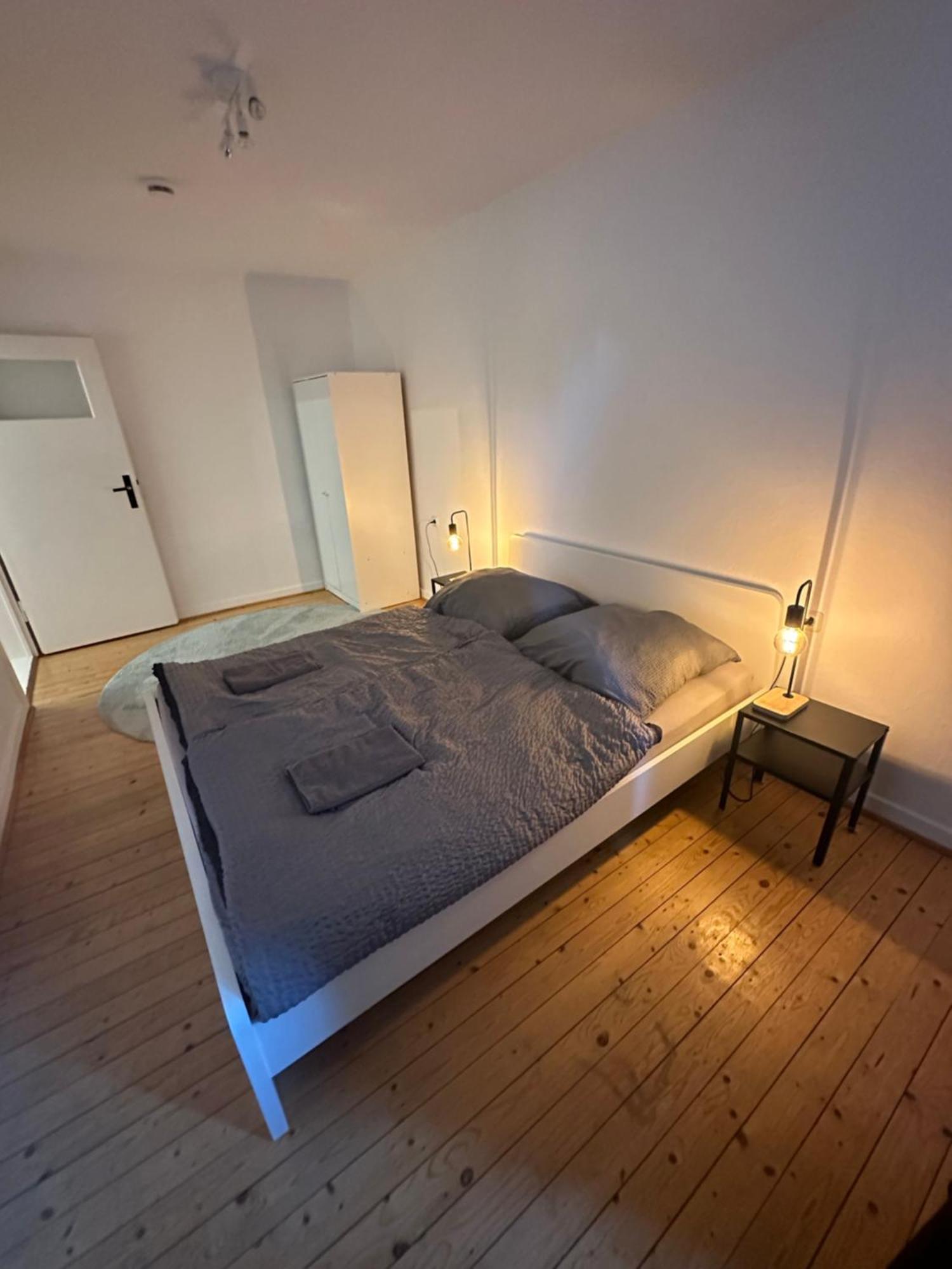 Doppelbett Unterkunft Vahrenwald-List Hannover Exteriér fotografie